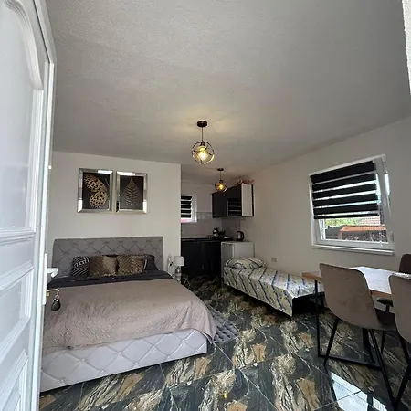 Old Town Apartamento *